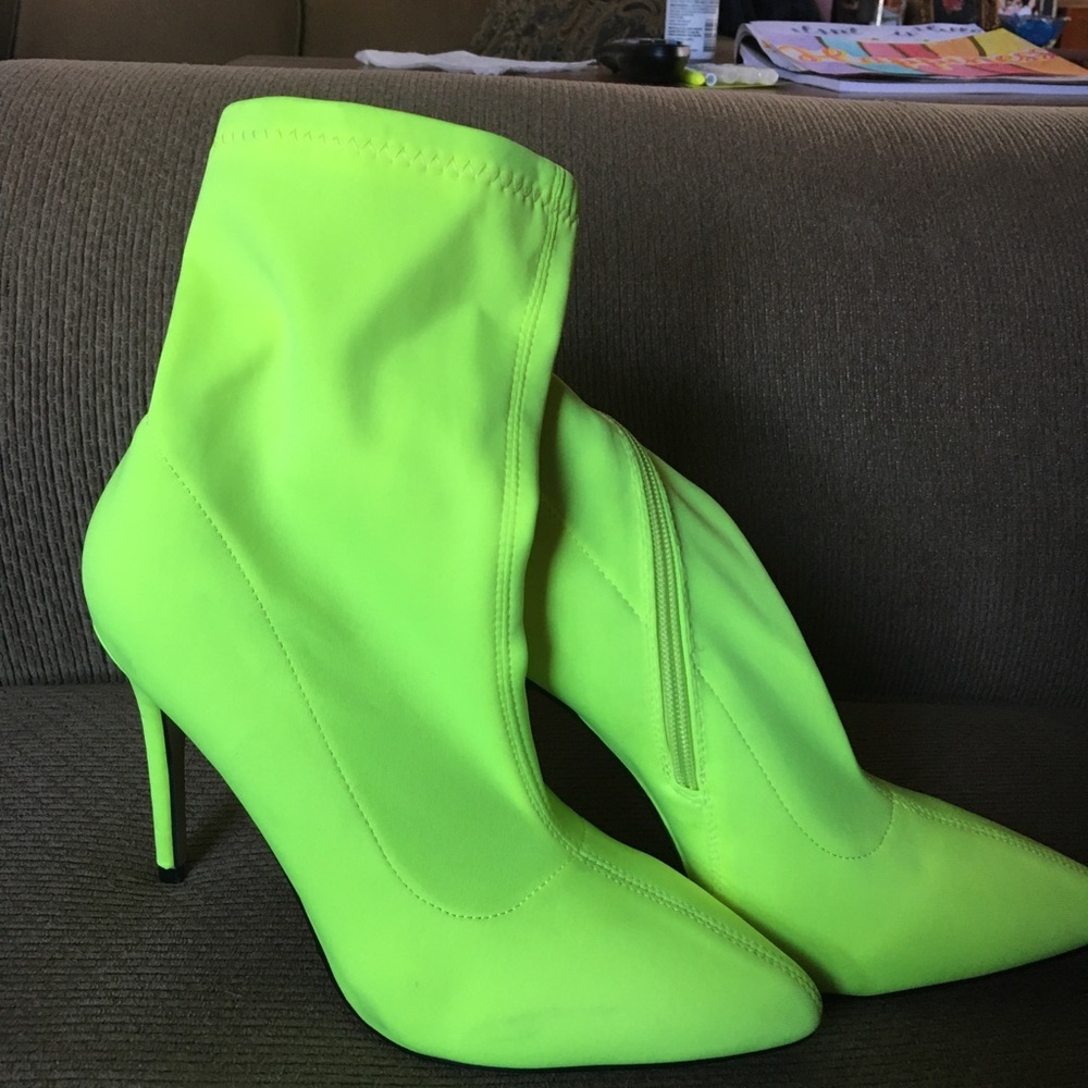 NWOT Neon FN heeled boots - Picture 2 of 6